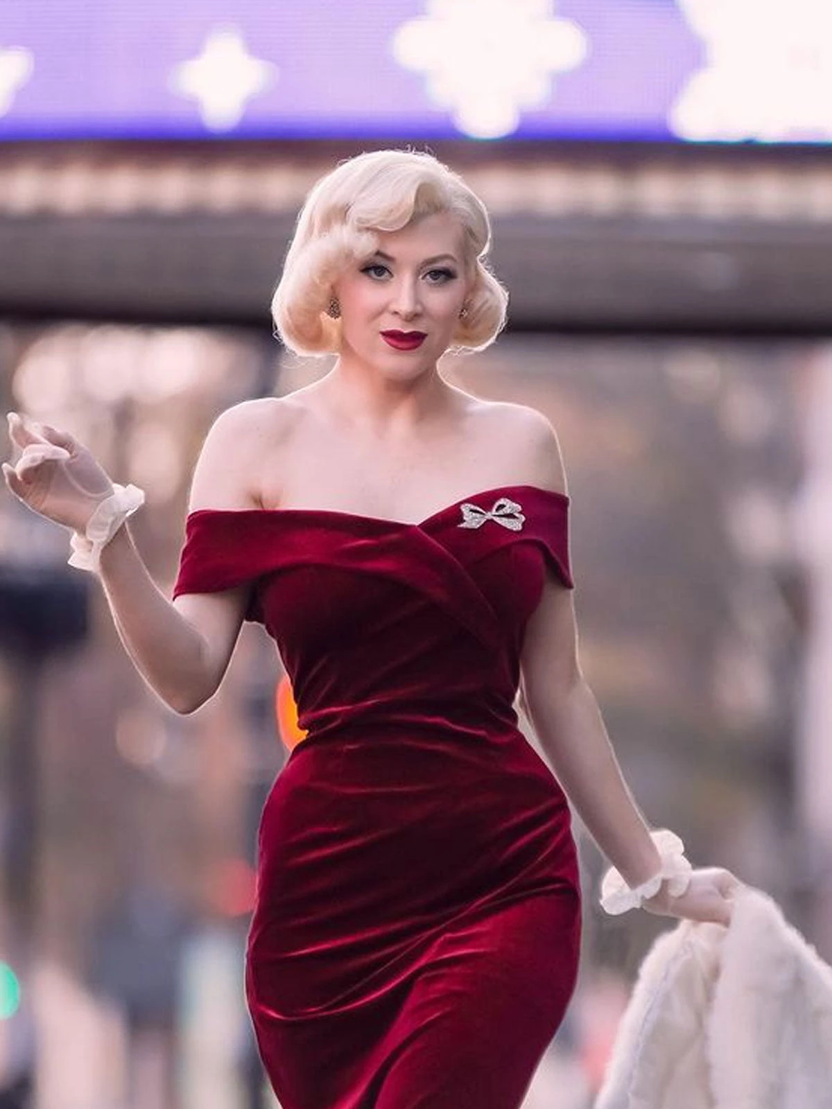 Wine Red 1960s Velvet Bodycon Vintage Dress 2 Wine Red 1960s Velvet Bodycon Vintage Dress - Image 2