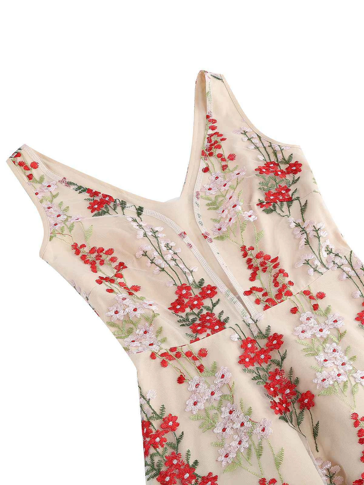 1950s Embroidered Floral V-Neck Swing Dress 4 1950s Embroidered Floral V-Neck Swing Dress - Image 4