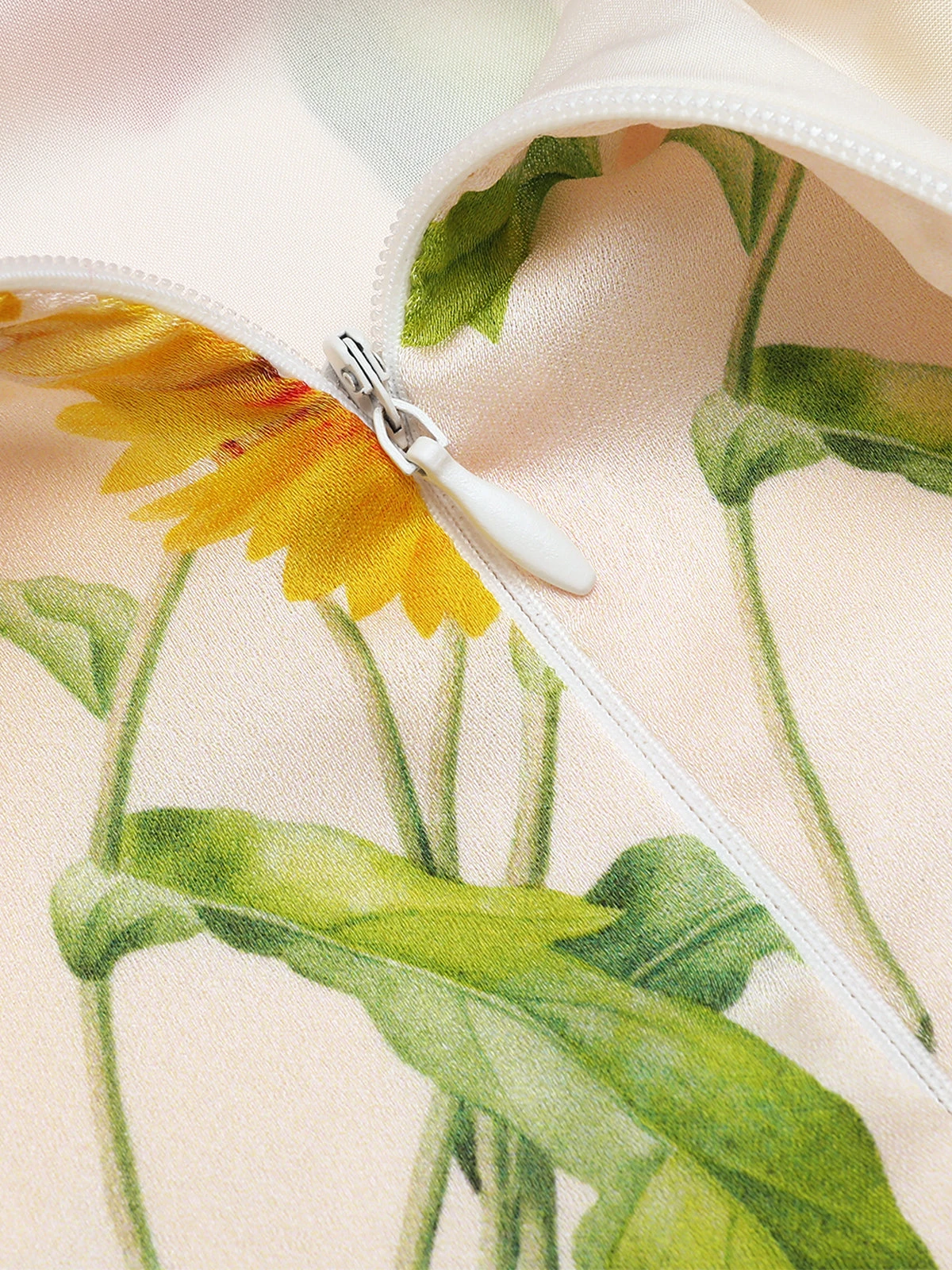 1930s Flower Long Sleeves Swing Dress 7 1930s Flower Long Sleeves Swing Dress - Image 7