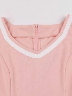 1950s Floral Patchwork Swing Dress 32 1950s Floral Patchwork Swing Dress -Candi Clothing Shop IMG 8220 c49051d5 308d 46ac bf79 eab7dee2e44c