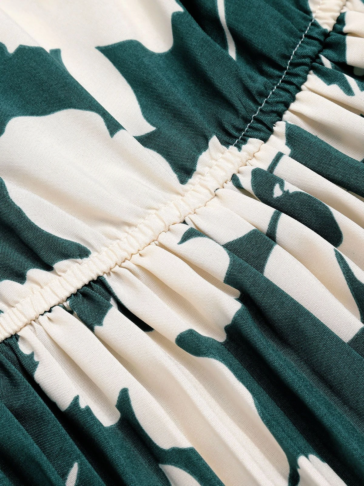 Green 1940s Floral Pleated Belt Dress 5 Green 1940s Floral Pleated Belt Dress - Image 5