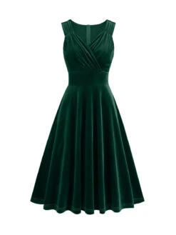 1950s Solid V-Neck Pleated Velvet Dress 8 1950s Solid V-Neck Pleated Velvet Dress -Candi Clothing Shop SCHL003484 DG 1 2