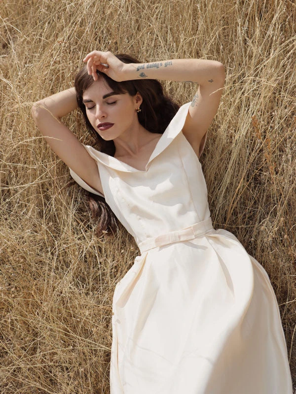 1950s Cold Shoulder Satin Bow Dress 3 1950s Cold Shoulder Satin Bow Dress - Image 3