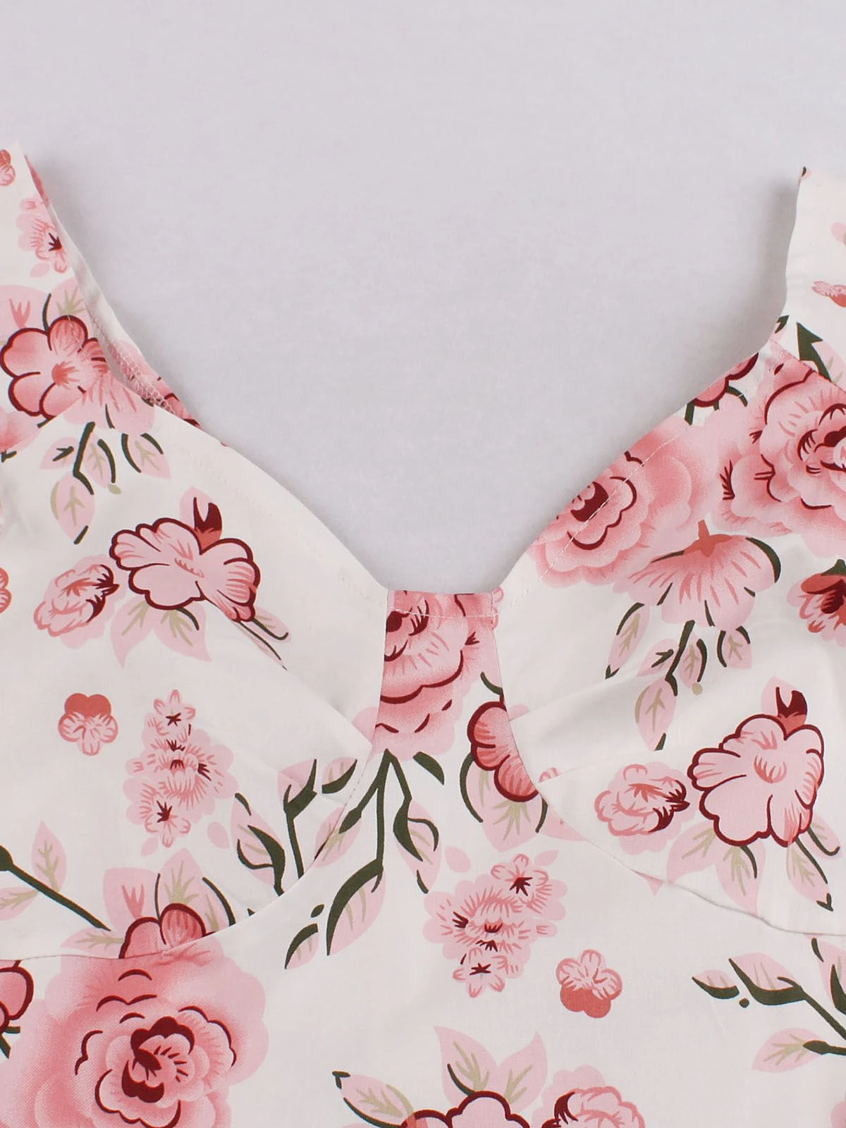 1950s Floral Flare Sleeve Swing Dress 16 1950s Floral Flare Sleeve Swing Dress - Image 16