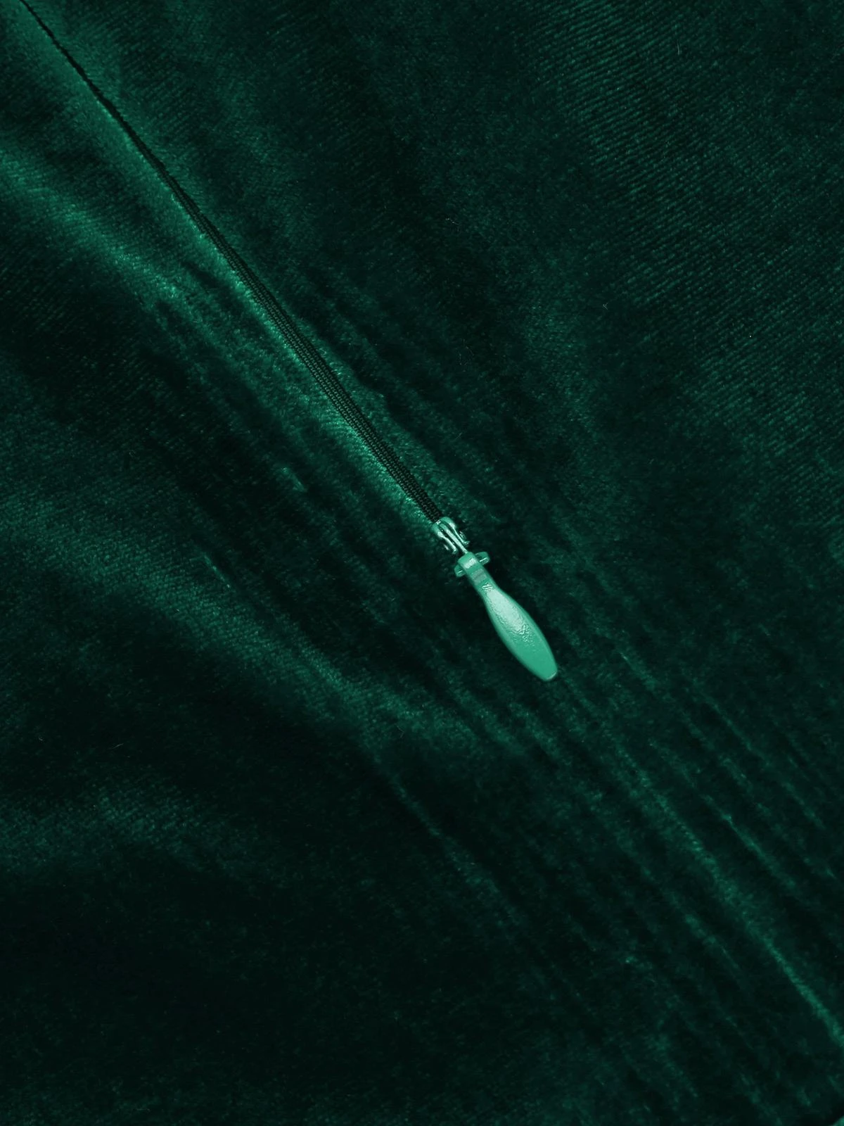 1960s Off Shoulder Velvet Bodycon Dress 7 1960s Off Shoulder Velvet Bodycon Dress - Image 7