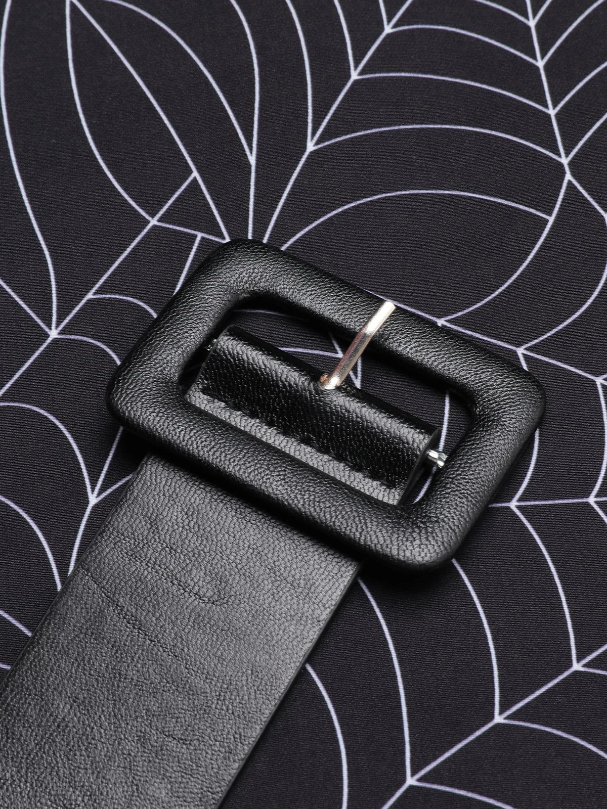 Black 1960s Off-shoulder Spider Web Dress 6 Black 1960s Off-shoulder Spider Web Dress - Image 6