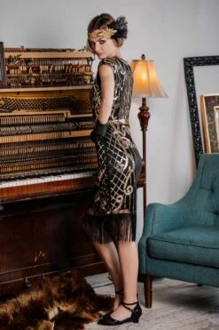 [US Warehouse] Black 1920s Sequined Flapper Dress -Candi Clothing Shop SVH034315 B 4 6631b60b d4bf 4a28 bad3 c193b1f1cf5f